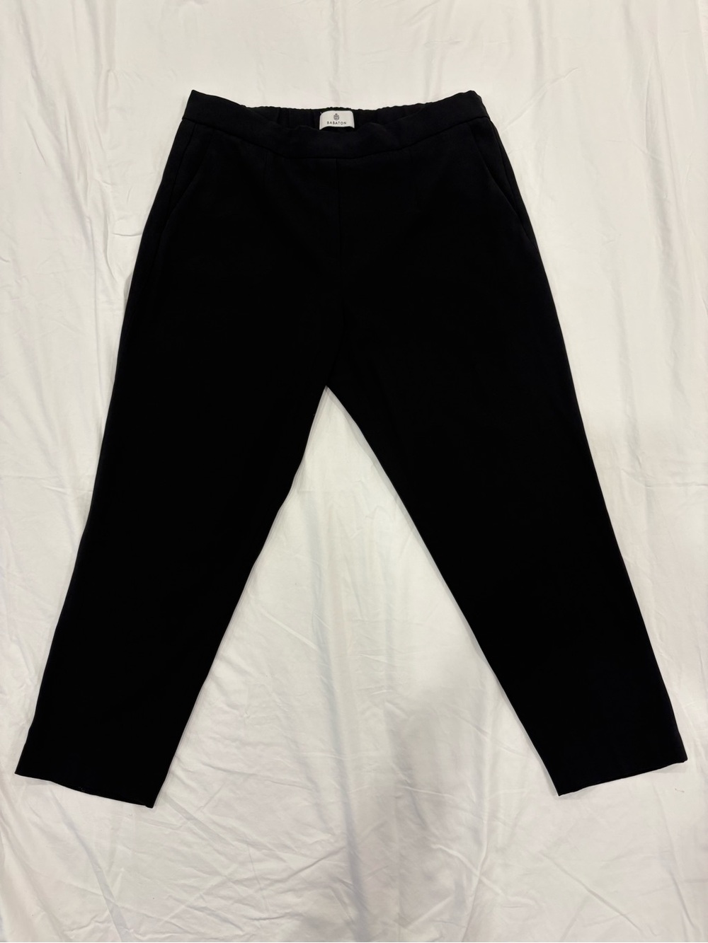 Babaton Black Straight Leg Cropped Pull-On Pants Size 10